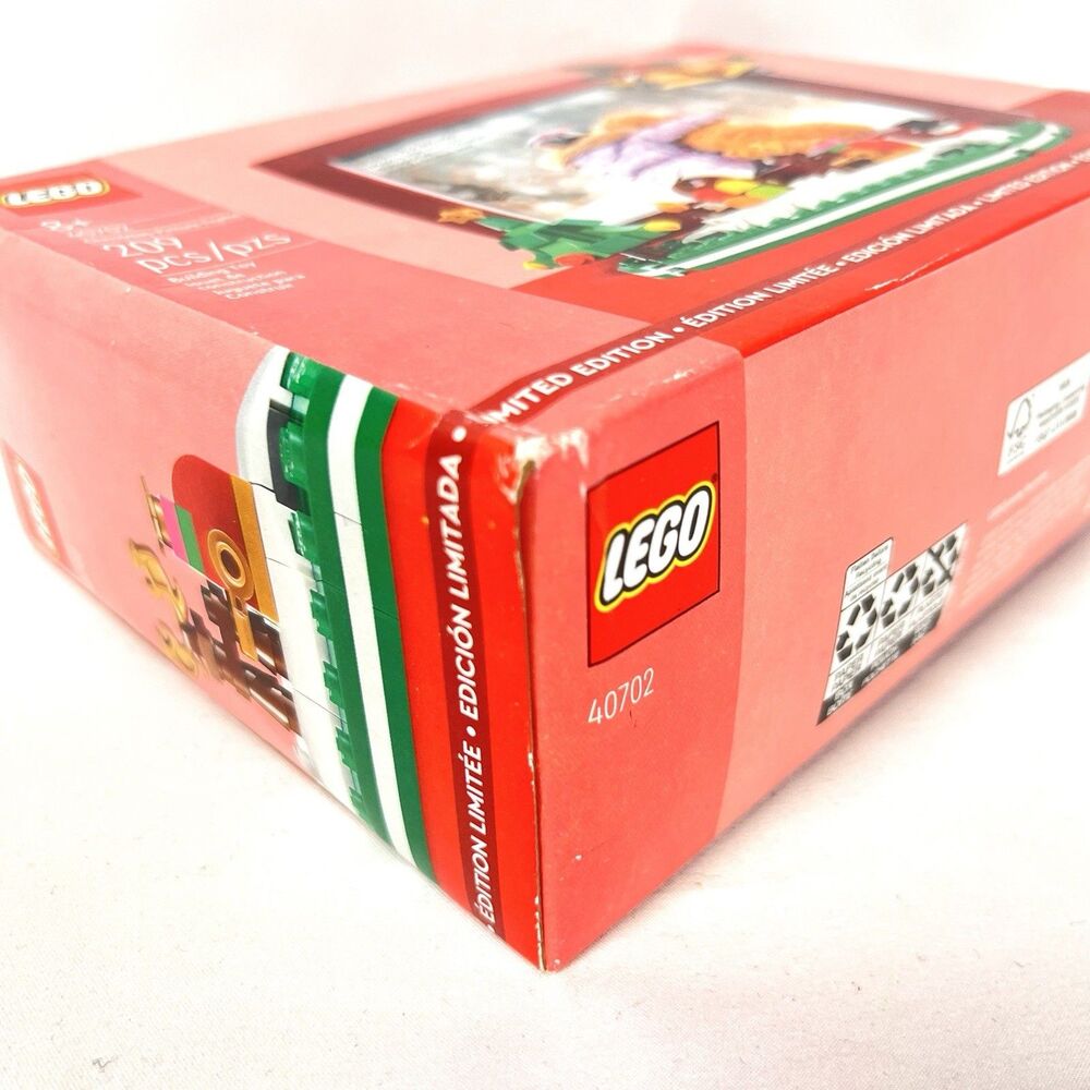LEGO 40702 Christmas Picture Frame 209pcs Set Limited Edition New Box Wear - Picture 9 of 10